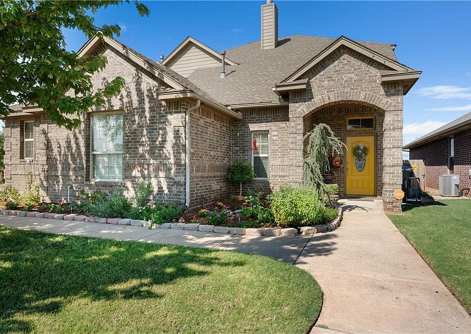 1st image of 7501 Meadow Lake Dr