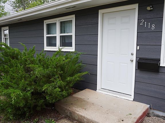 2nd image of 2118 Oak Ave