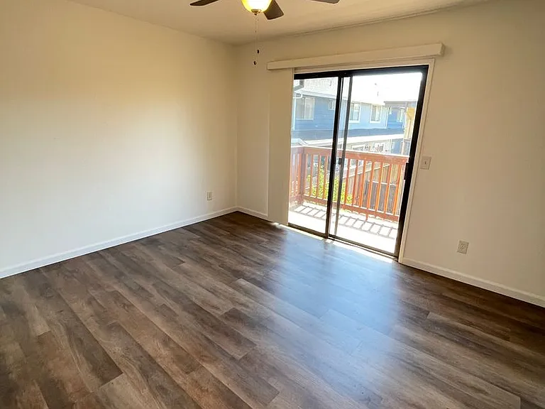 160 (1077 Alaska) — Photo 16