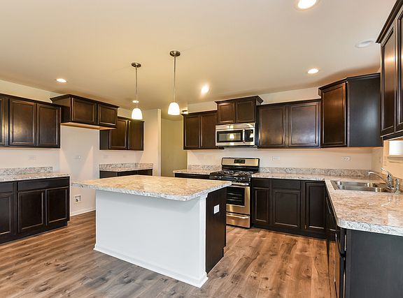 2nd image of 1505 Hearthstone Ln