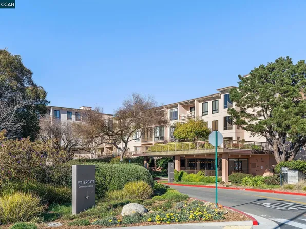 2 Commodore Dr #D274, Emeryville, CA 94608