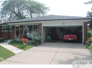 27920 Flanders Ave, Warren, MI