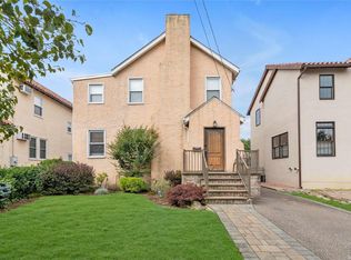 254 Bayview Ave, Merrick, NY 11566