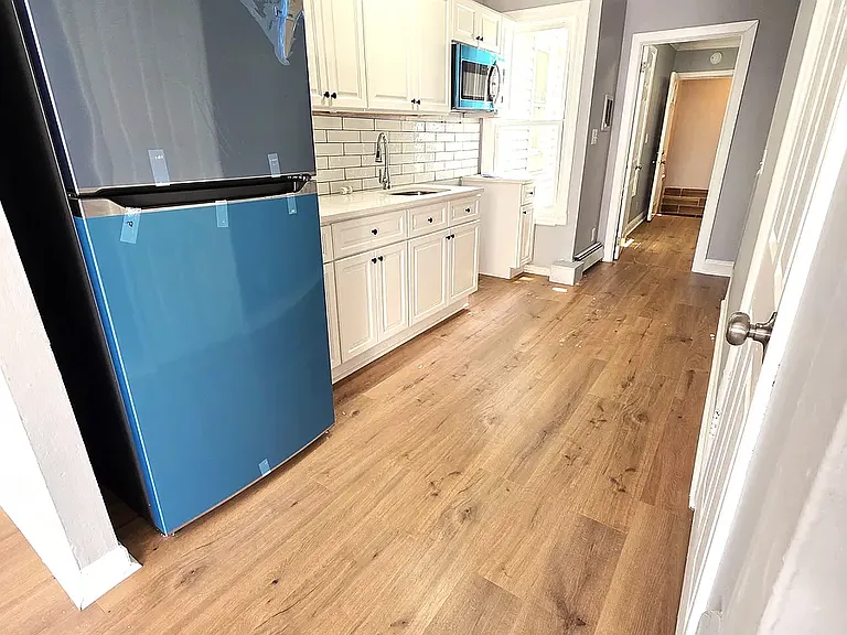 626 Eisenbrown St — Photo 4