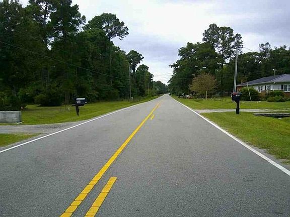 Exterior Neighborhood (street photo)