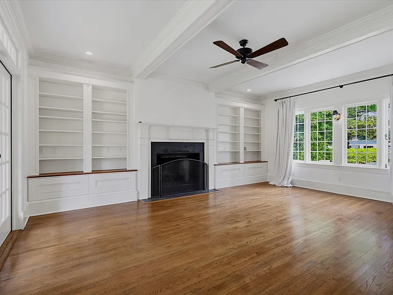 2318 Mimosa Pl — Photo 15