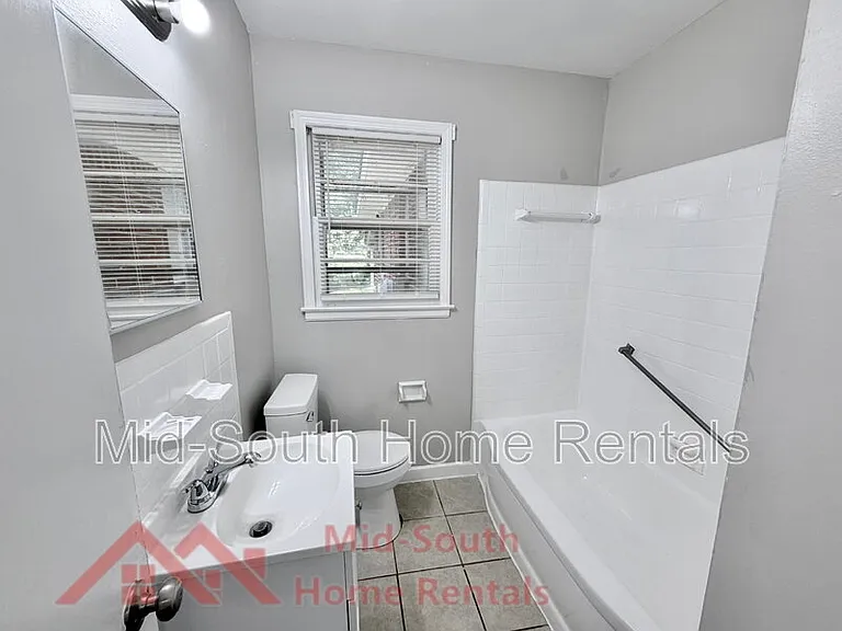 3040 S Edgeware Rd — Photo 14