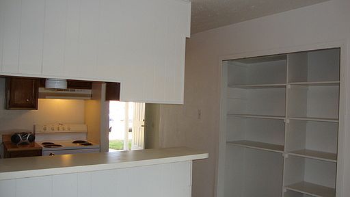 4th image of 4522 Longvale Dr
