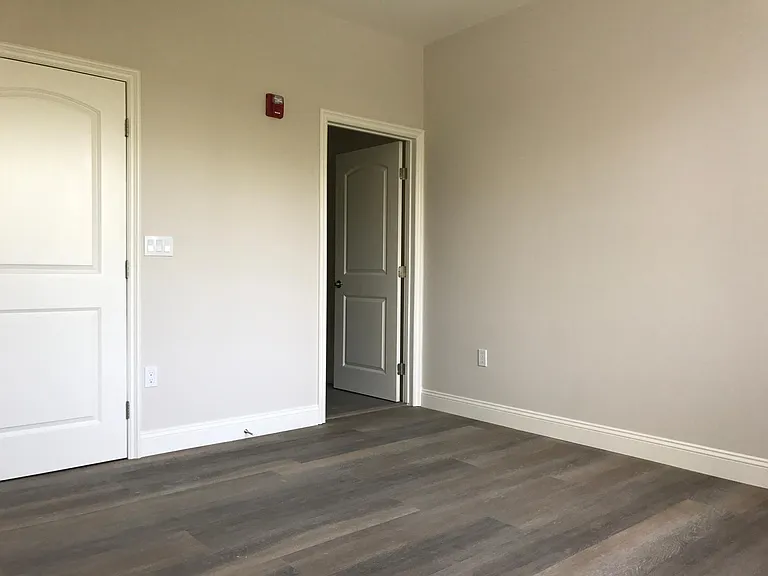 5302 Cleon Ave #106 — Photo 10