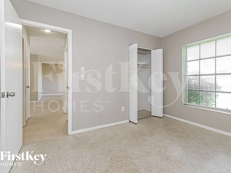 687 SW Heather St — Photo 13