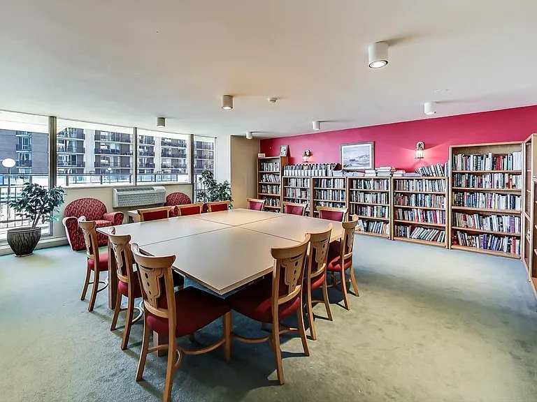 6033 N Sheridan Rd #14D — Photo 40