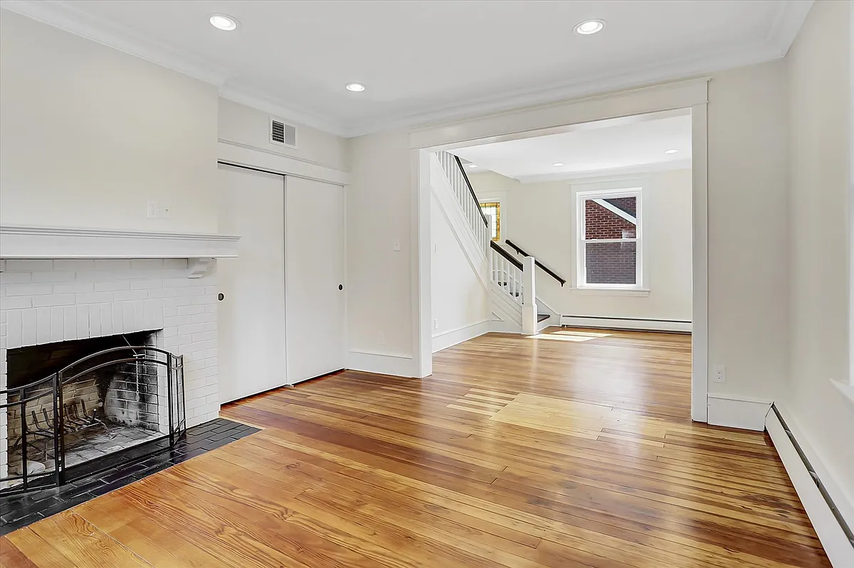 Building Photo - 37 S 24th St