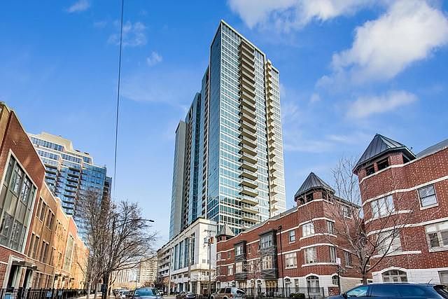1st image of 1629 S Prairie Ave Unit 2406