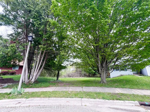 0 Lochinver Cir, Lansing, MI 48911