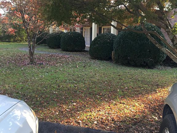 3rd image of 290 Arlington Ave #286