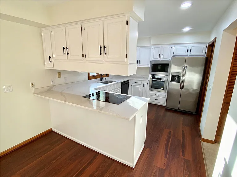 7233 Oakwood Dr — Photo 9