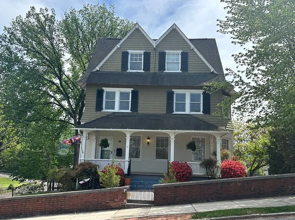 18 Mountain Ave SW, Roanoke, VA 24016