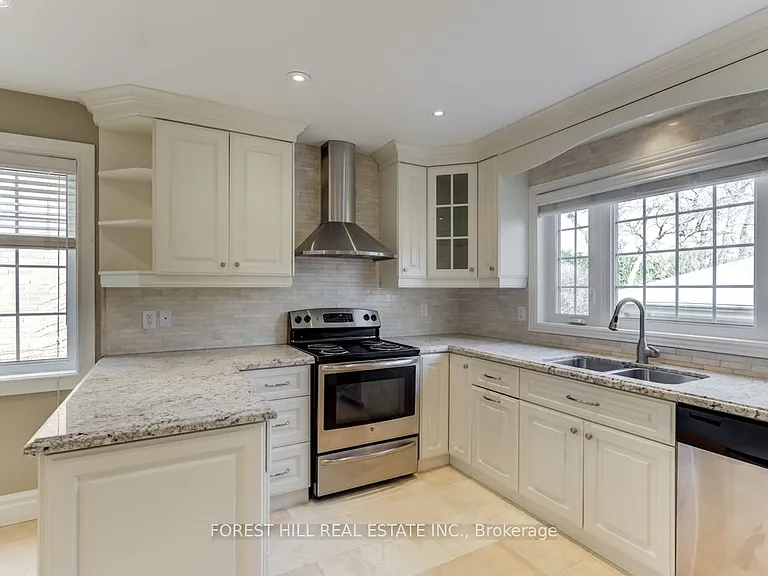 109 Mona Dr — Photo 9