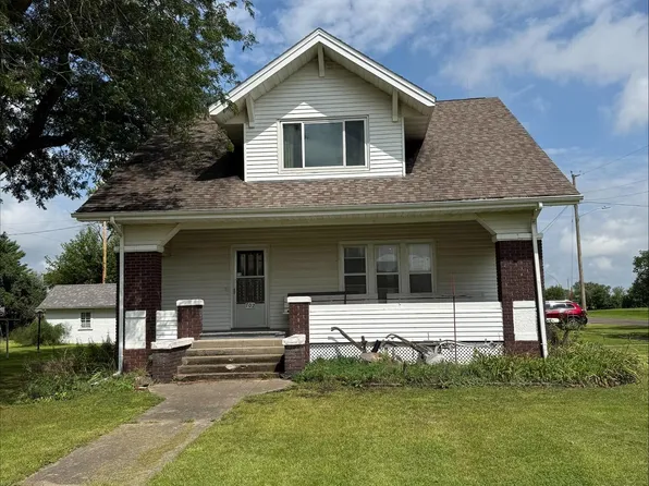 702 3rd St, Boxholm, IA 50040