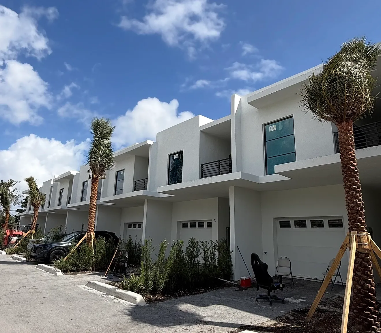 3 bed, 1500 sqft, $3,450 — Photo 2