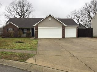 1207 Oak Leaf Rd, Franklin, IN 46131