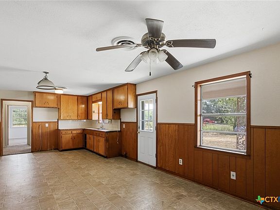 5th image of 7287 Hanselman Rd