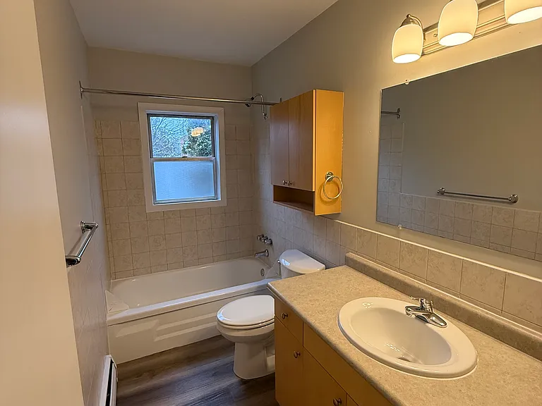 29 Cartwright St #3 — Photo 11