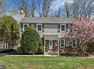 702 Oxford Ln, Wallingford, PA 19086