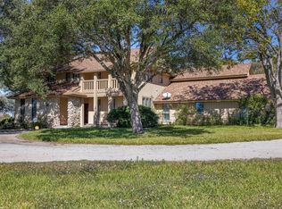6773 Sunshine Valley Ln, Navasota, TX 77868