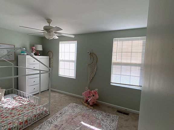 3rd image of 38221 Enfield Dr