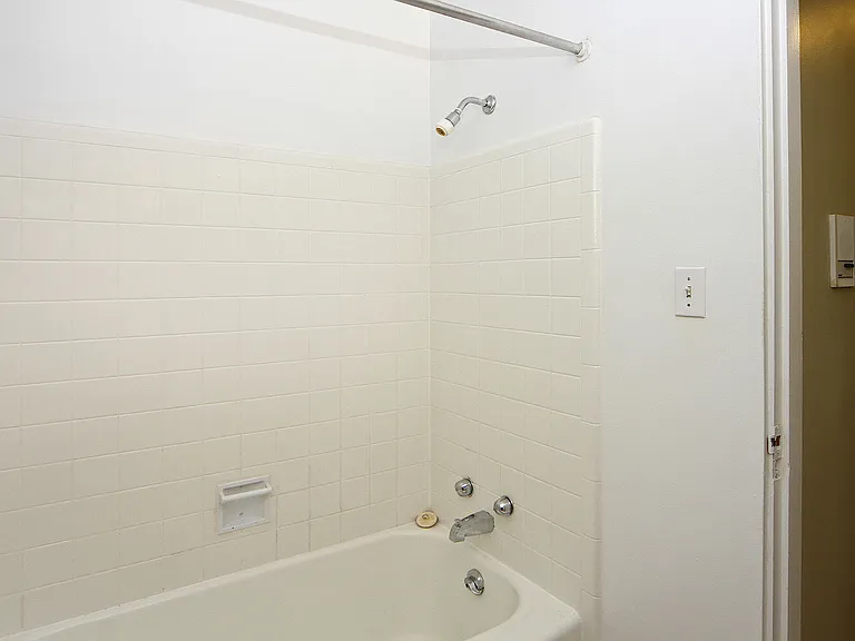 714 15th Ave SW — Photo 44