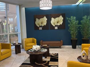 1200 Saint Charles Pl APT 420, Hollywood, FL 33026
