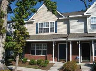 8081 Shadow Oak Dr, Charleston, SC 29406