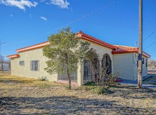 2008 Blake Rd SW, Albuquerque, NM 87105