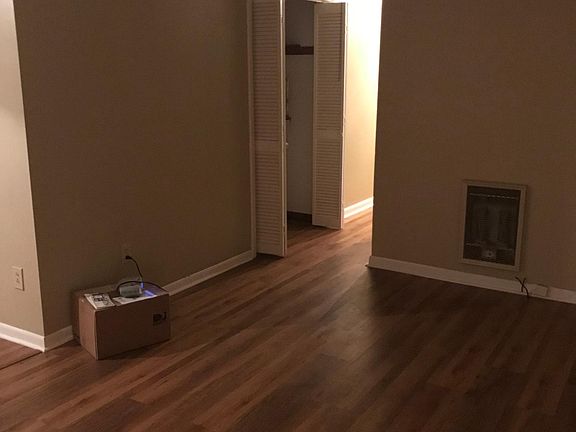 4th image of 119 Dogwood Dr