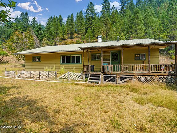 3rd image of 155 Nuchols Gulch Rd