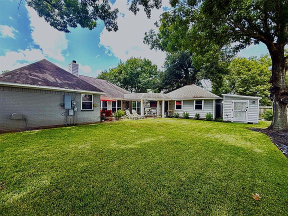 5th image of 110 Portulaca St
