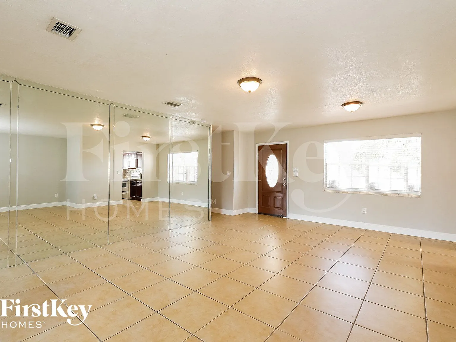 4 bed, 3.0 bath, 1772 sqft, $4,120 — Photo 3