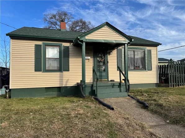 1096 Sevall St, Zanesville, OH 43701