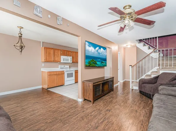 34 Jamie Lane image 5 of 14