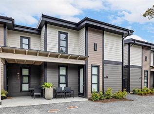 1175 Resort Dr #10, Parksville, BC