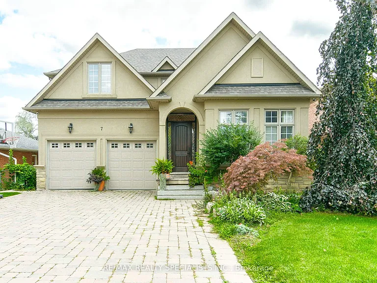 7 Scott Dr #UPPER — Photo 1