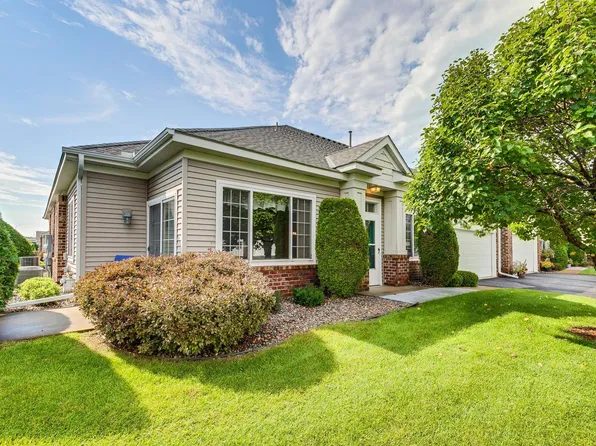 5801 Prairie Ridge Dr, Saint Paul, MN 55126
