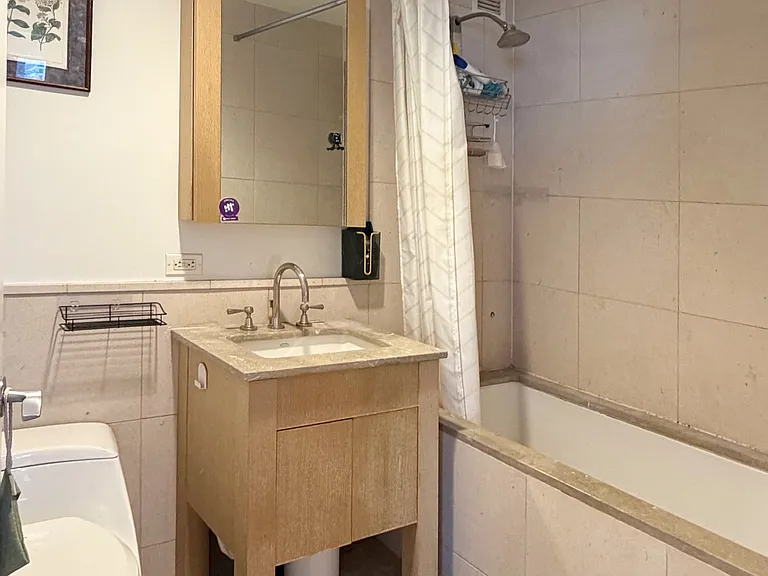 350 W 42nd St #22G — Photo 7