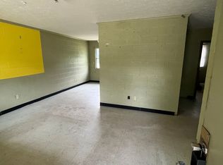 374 E Gordon Ave, Lyons, GA 30436