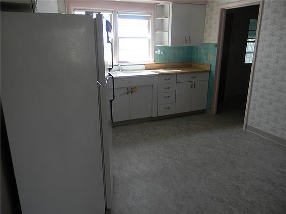 5th image of 1236 Crawford Dr