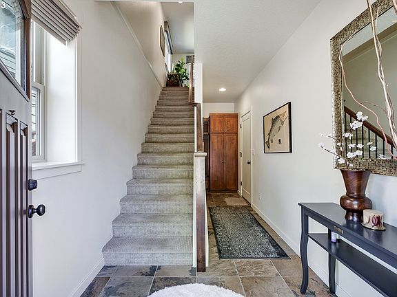 4th image of 4327 SE 179th Ct