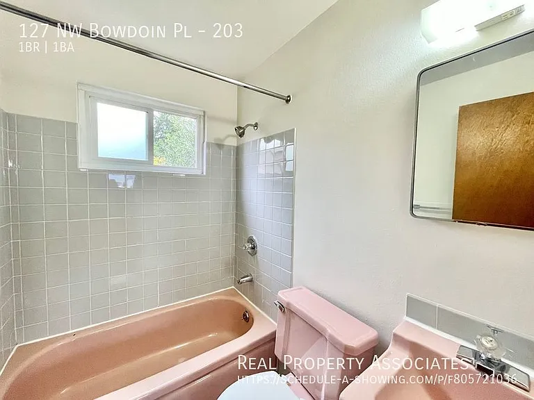 127 NW Bowdoin Pl #203 — Photo 10