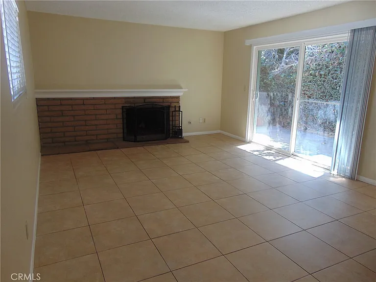 2009 Alabama St #3 — Photo 22