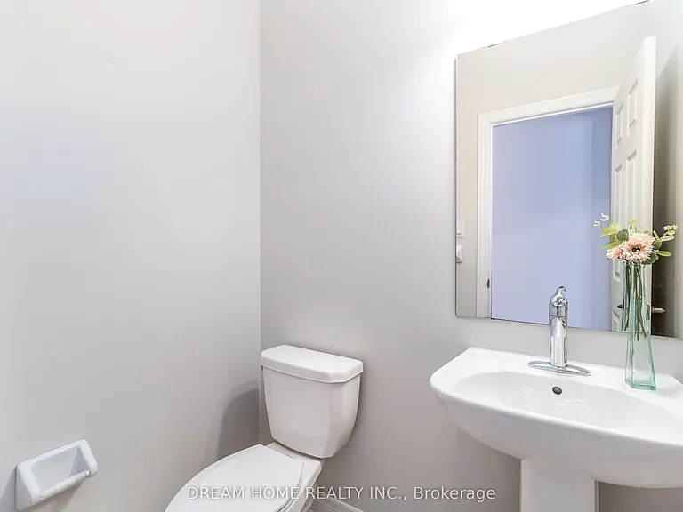 3070 Eberly Woods Dr — Photo 10